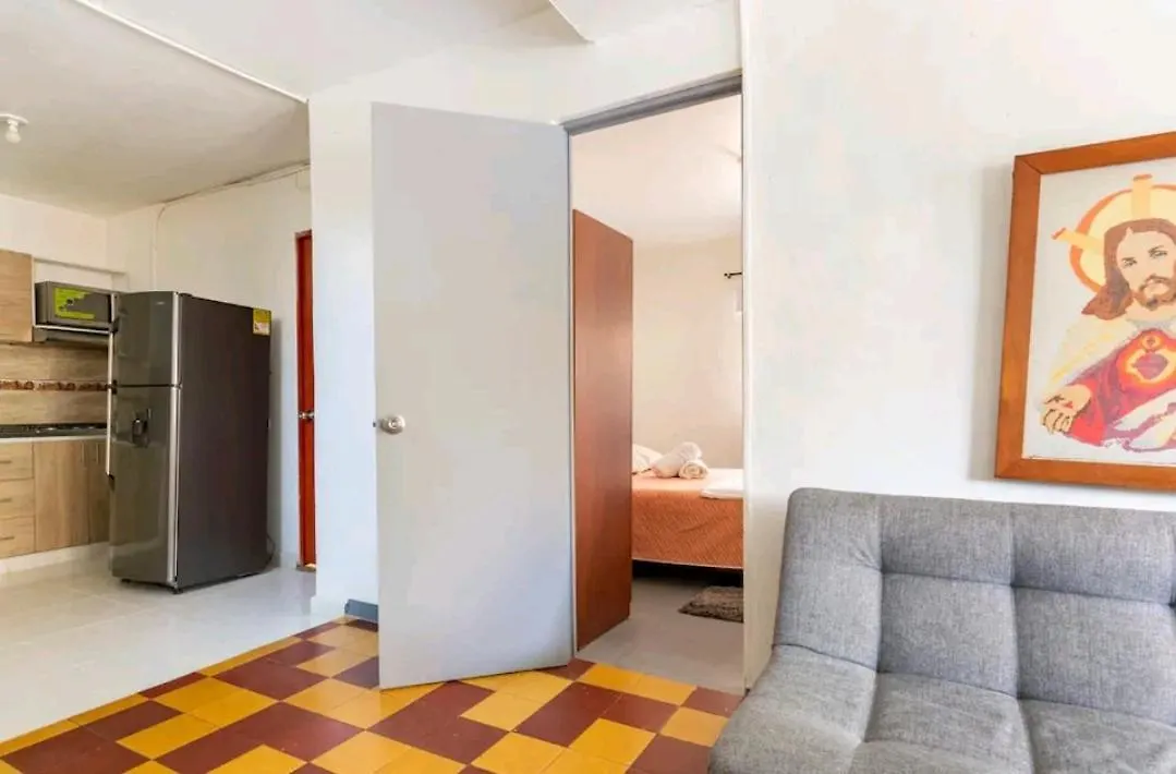 Hermosa Habitacion Medellin Homestay