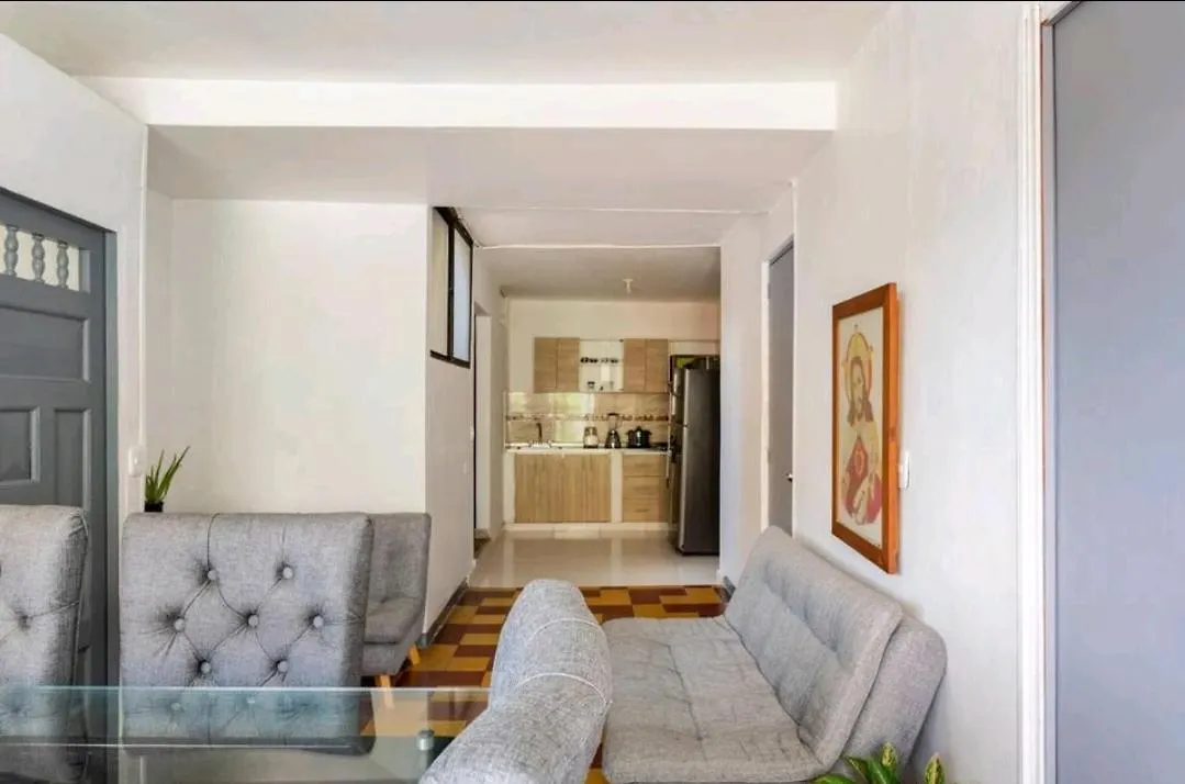 Hermosa Habitacion Medellin Homestay